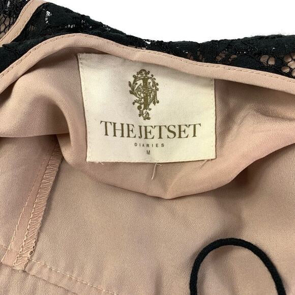 The Jetset Diaries Pizzo Lace Open Back Mini Dress Size Medium - Picture 6 of 9